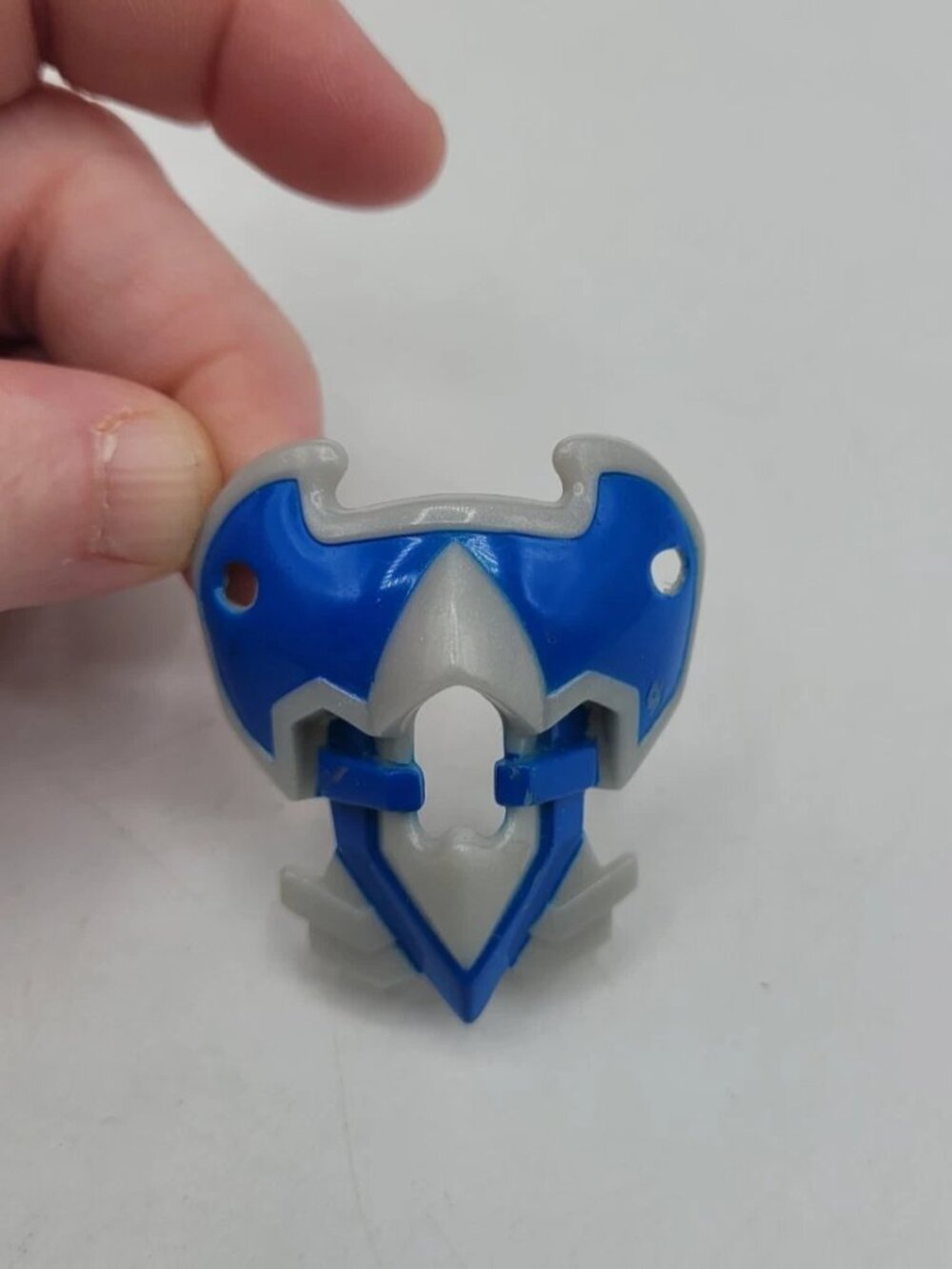 1996 TMNT Mutant Masters Wind Warrior Leonardo Pulverizing Power Shield Only